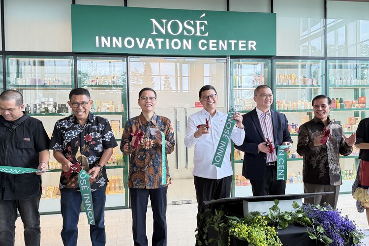 Proses Tanaman Lokal Jadi Produk Skincare