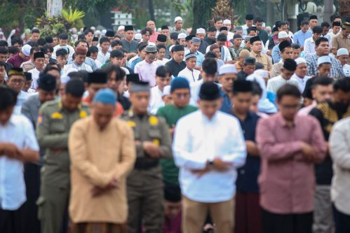 Gelora Kebersamaan: Antusiasme Warga Merayakan Lebaran