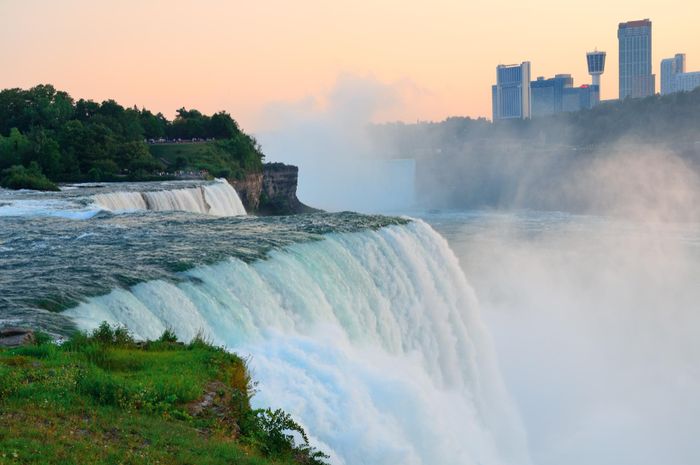 Dampak Pariwisata Terhadap Lingkungan Di Kawasan Niagara
