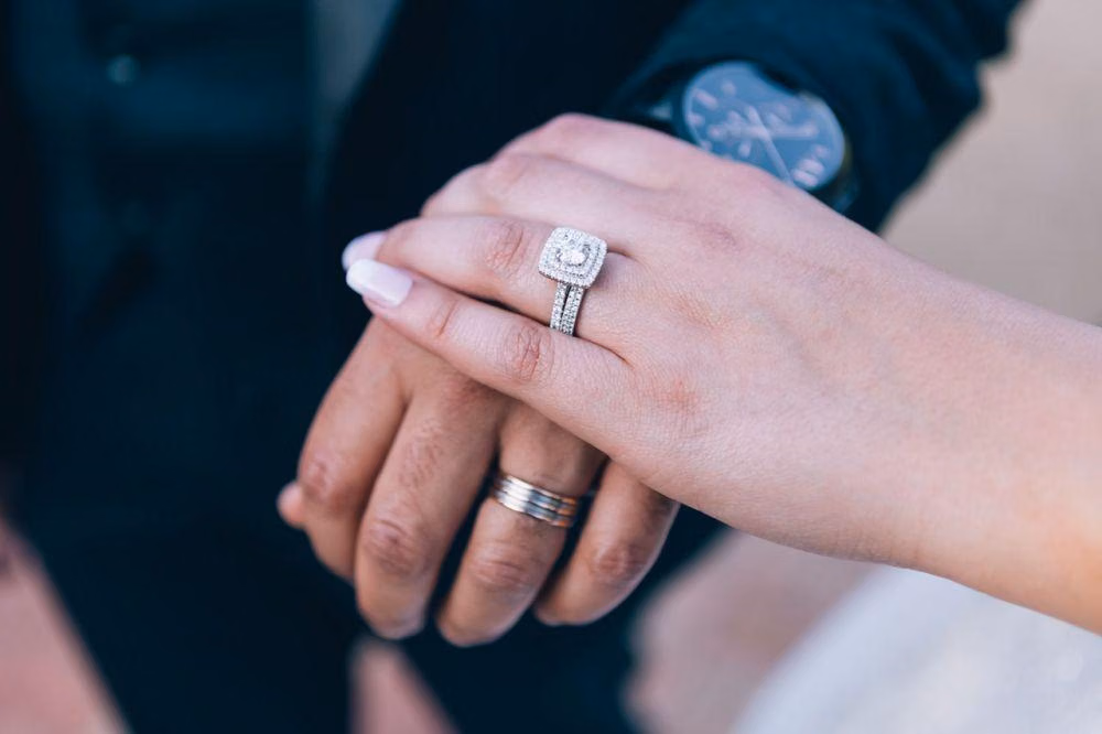 Memilih Cincin Pernikahan Yang Nyaman Dipakai Seumur Hidup