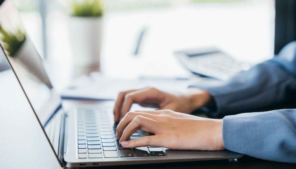 Menyusun Artikel Evergreen Tetap Relevan Hingga Lima Tahun