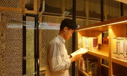 Perpustakaan: Jendela Ilmu Yang Mulai Kehilangan Pembaca